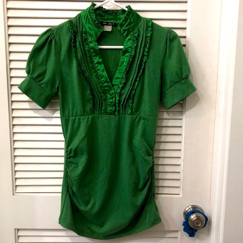 LIA LEE Gorgeous Kelly Green Maternity Top